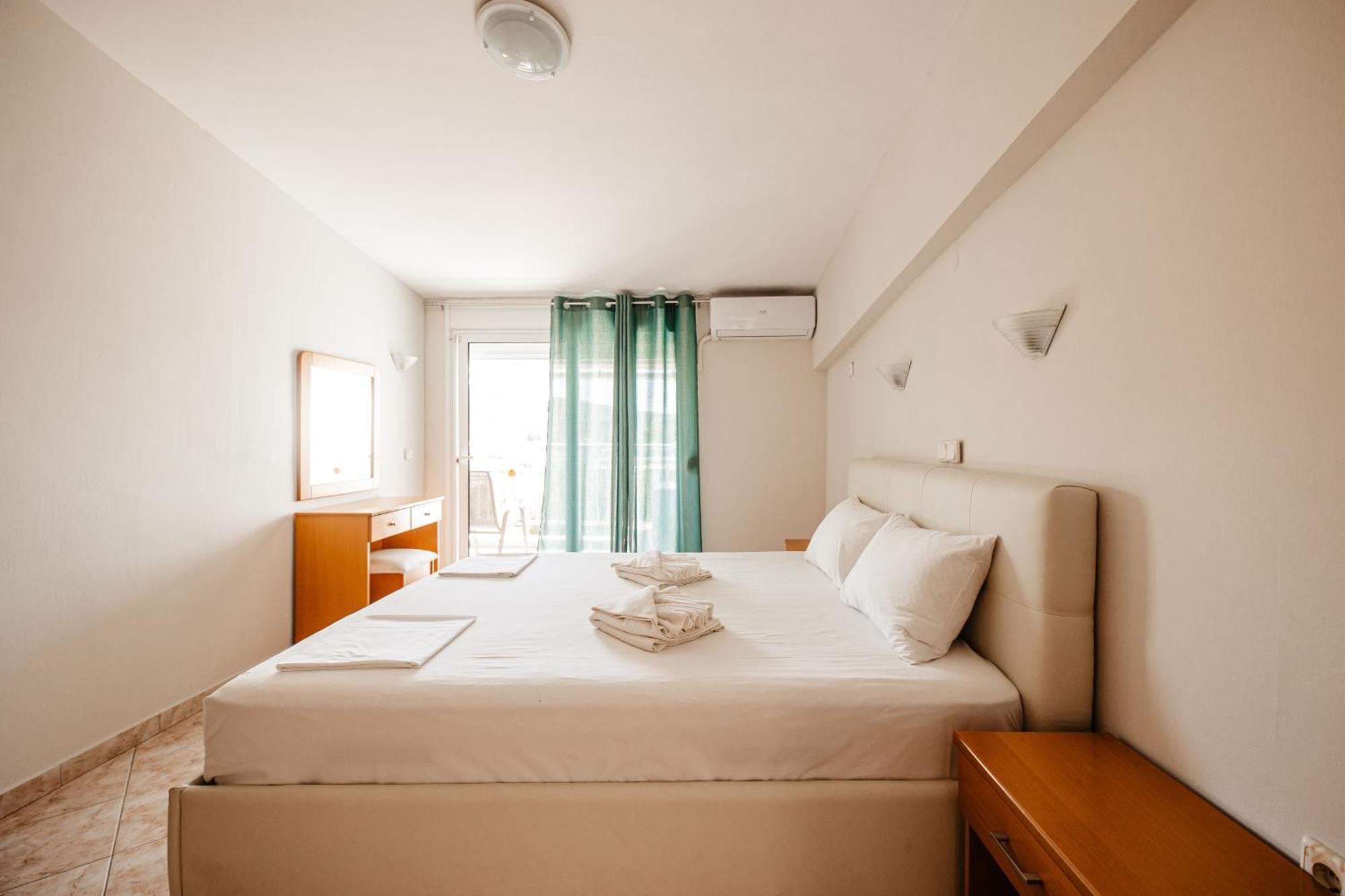 Hotel Marialena Потос Екстериор снимка