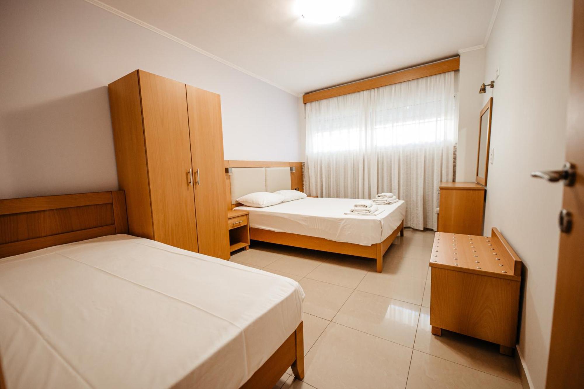 Hotel Marialena Потос Екстериор снимка