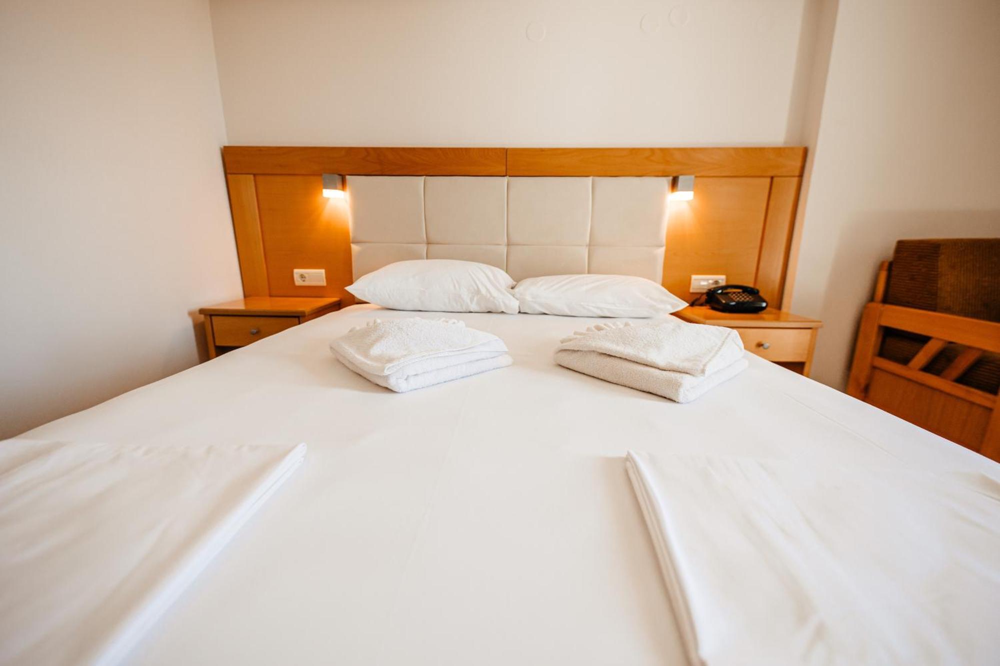 Hotel Marialena Потос Екстериор снимка