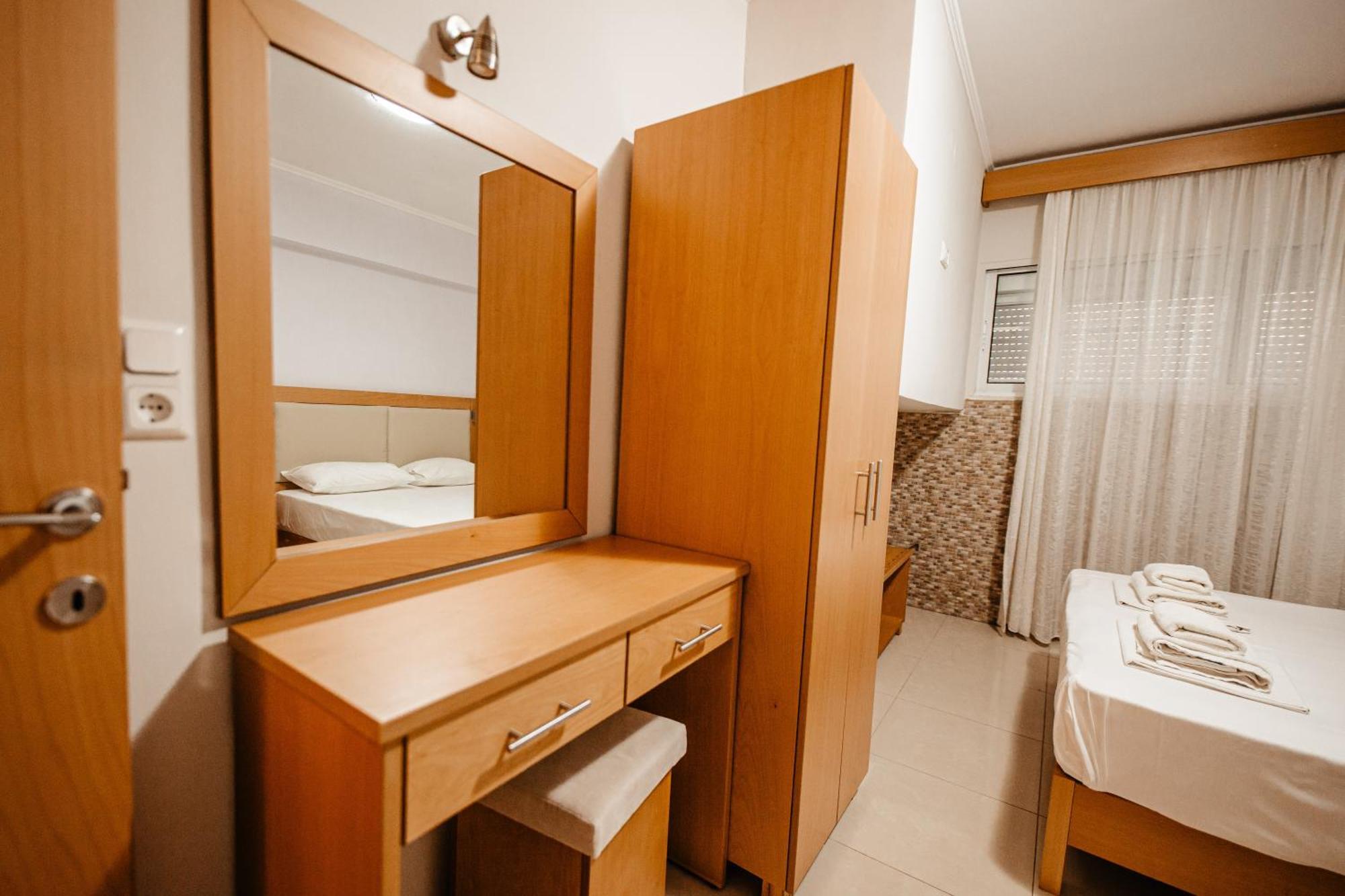 Hotel Marialena Потос Екстериор снимка