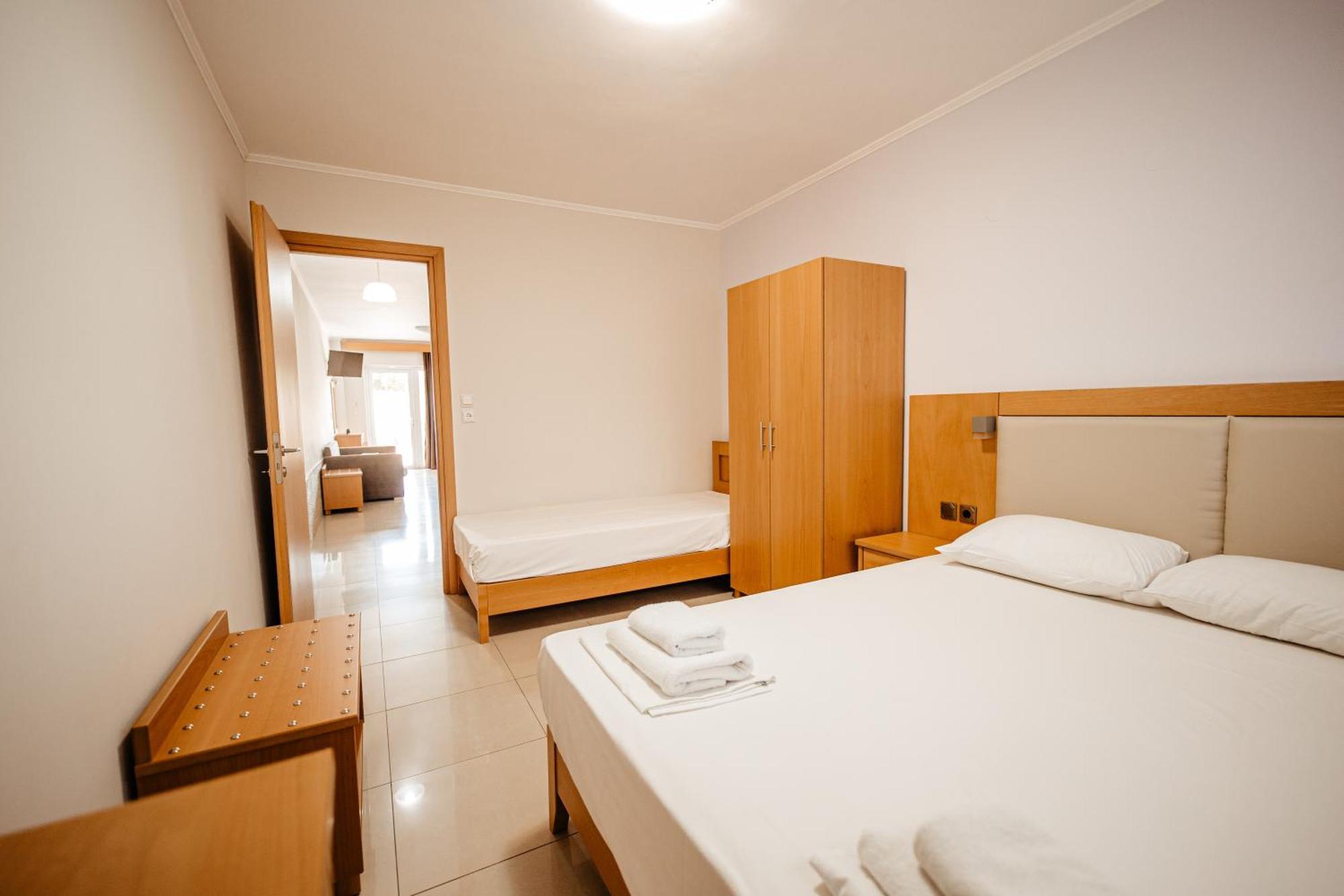 Hotel Marialena Потос Екстериор снимка
