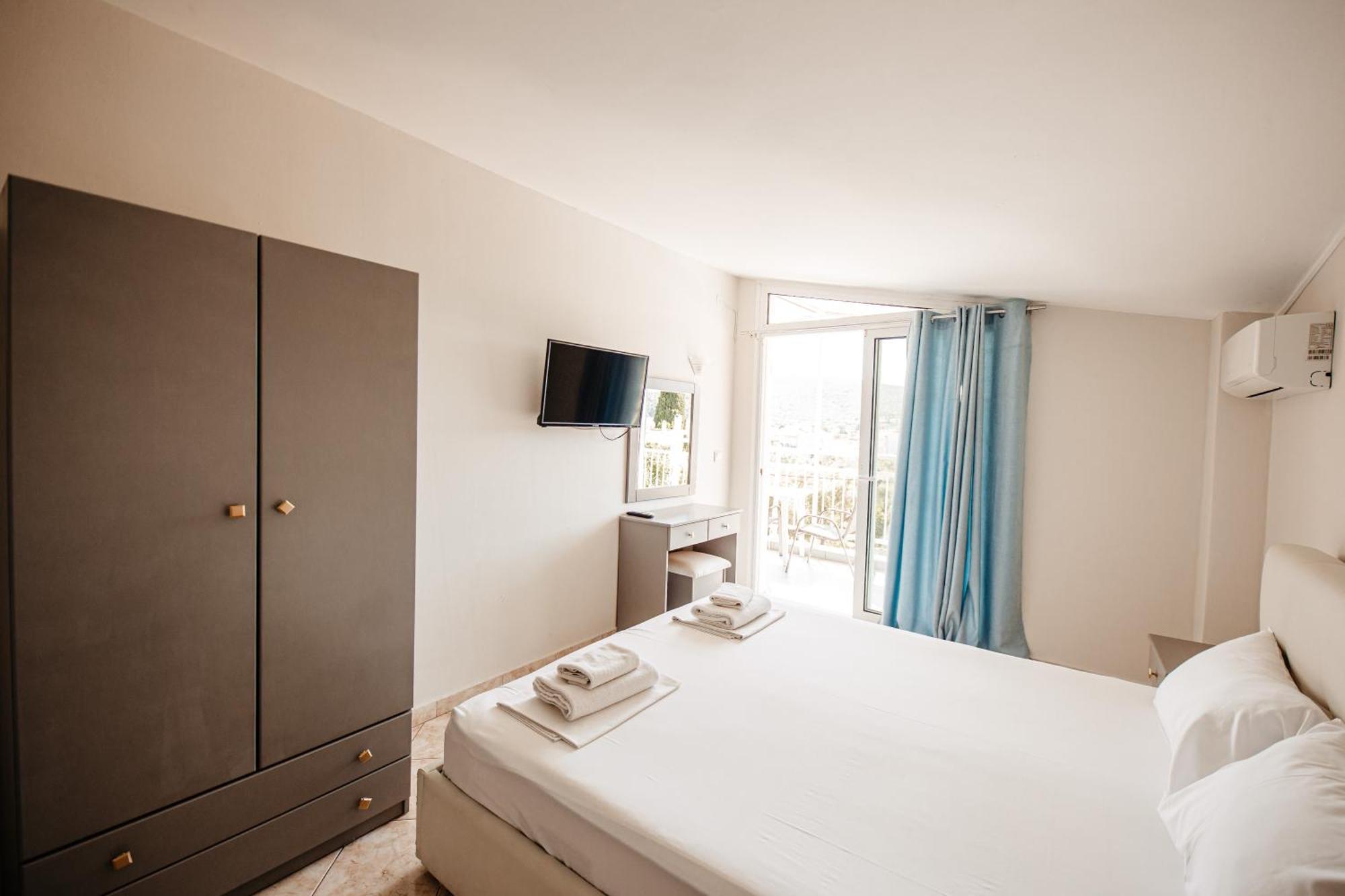 Hotel Marialena Потос Екстериор снимка
