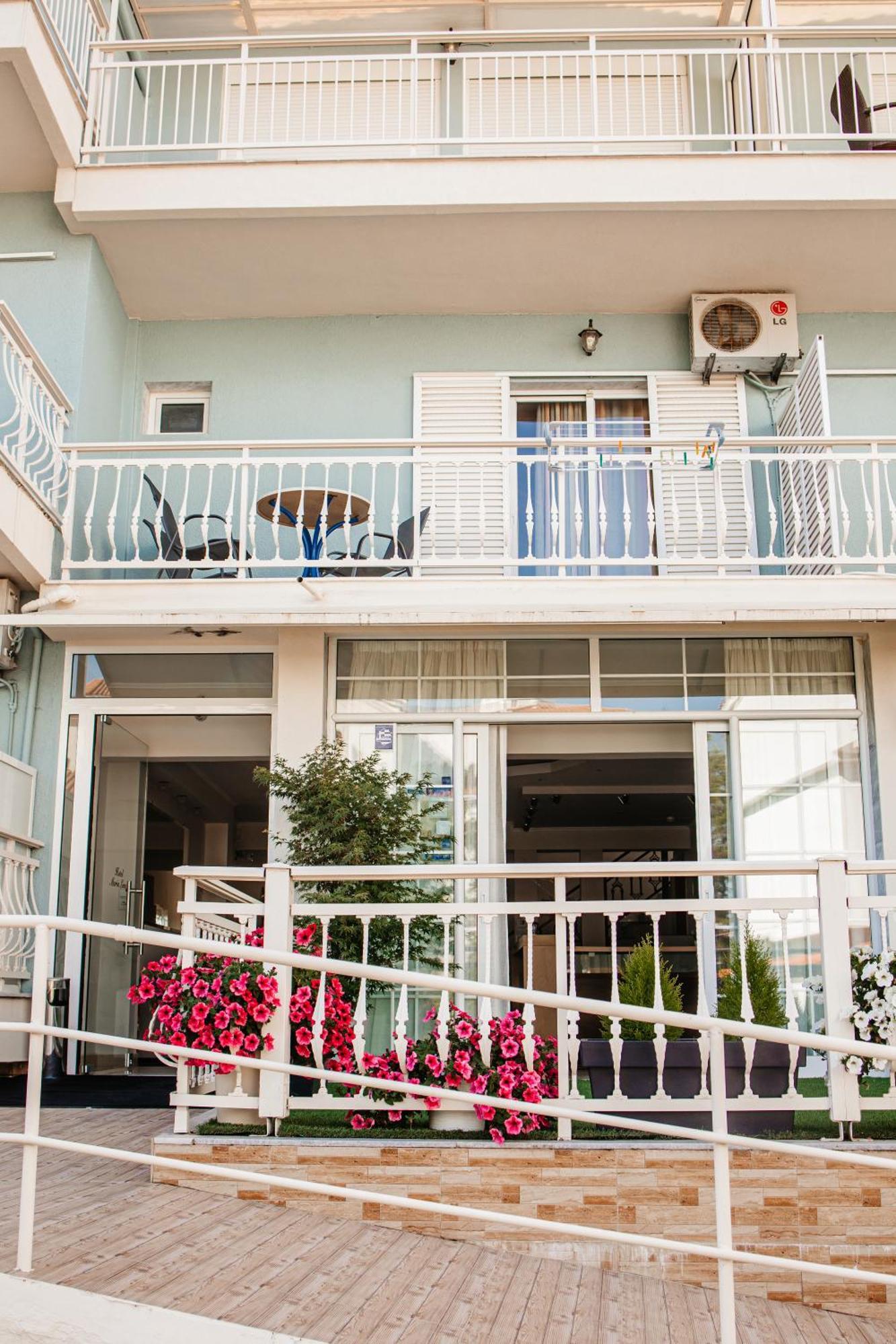 Hotel Marialena Потос Екстериор снимка