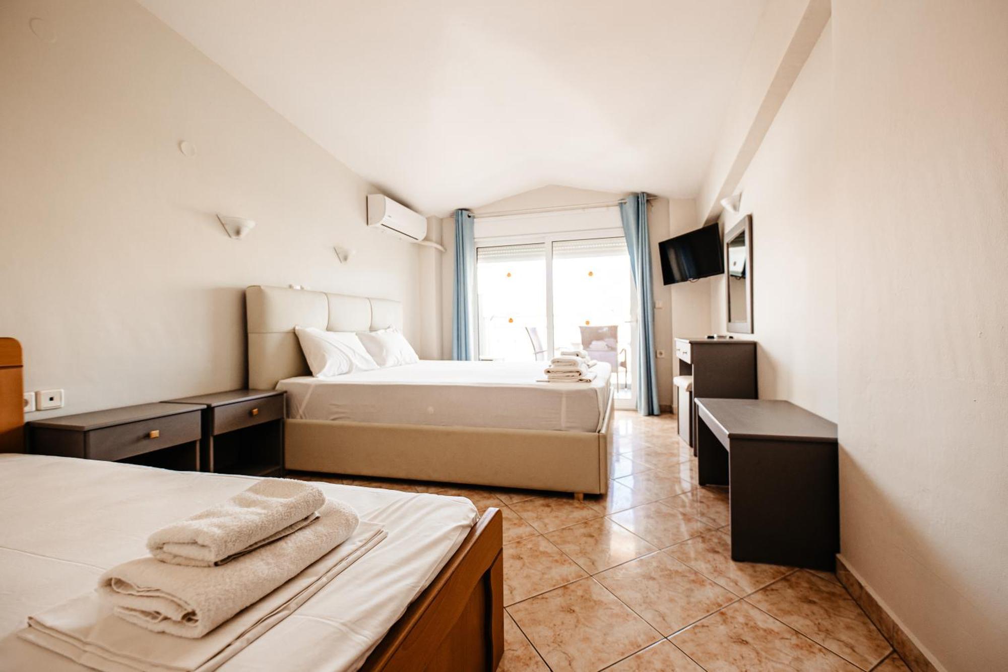 Hotel Marialena Потос Екстериор снимка