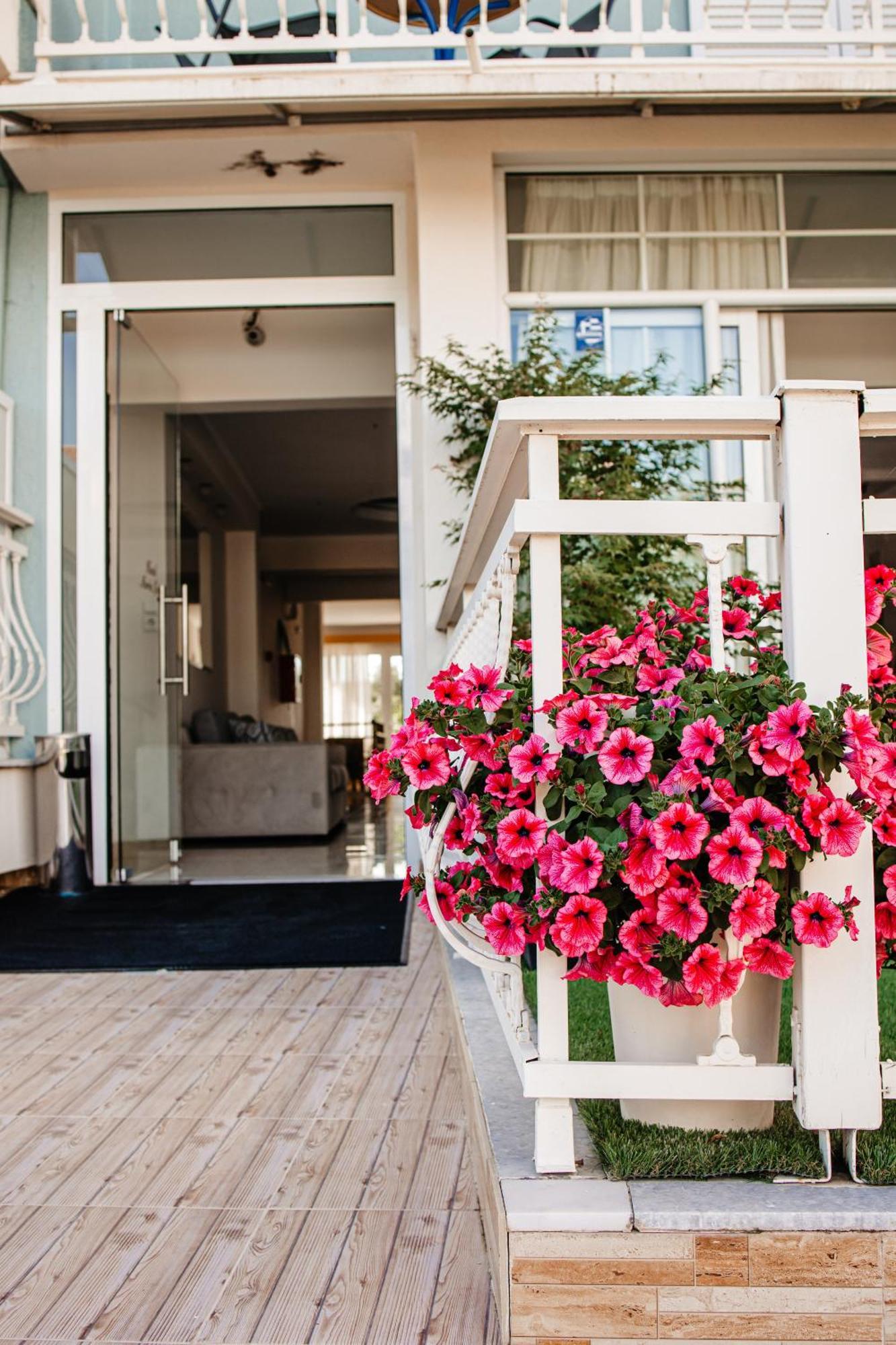 Hotel Marialena Потос Екстериор снимка